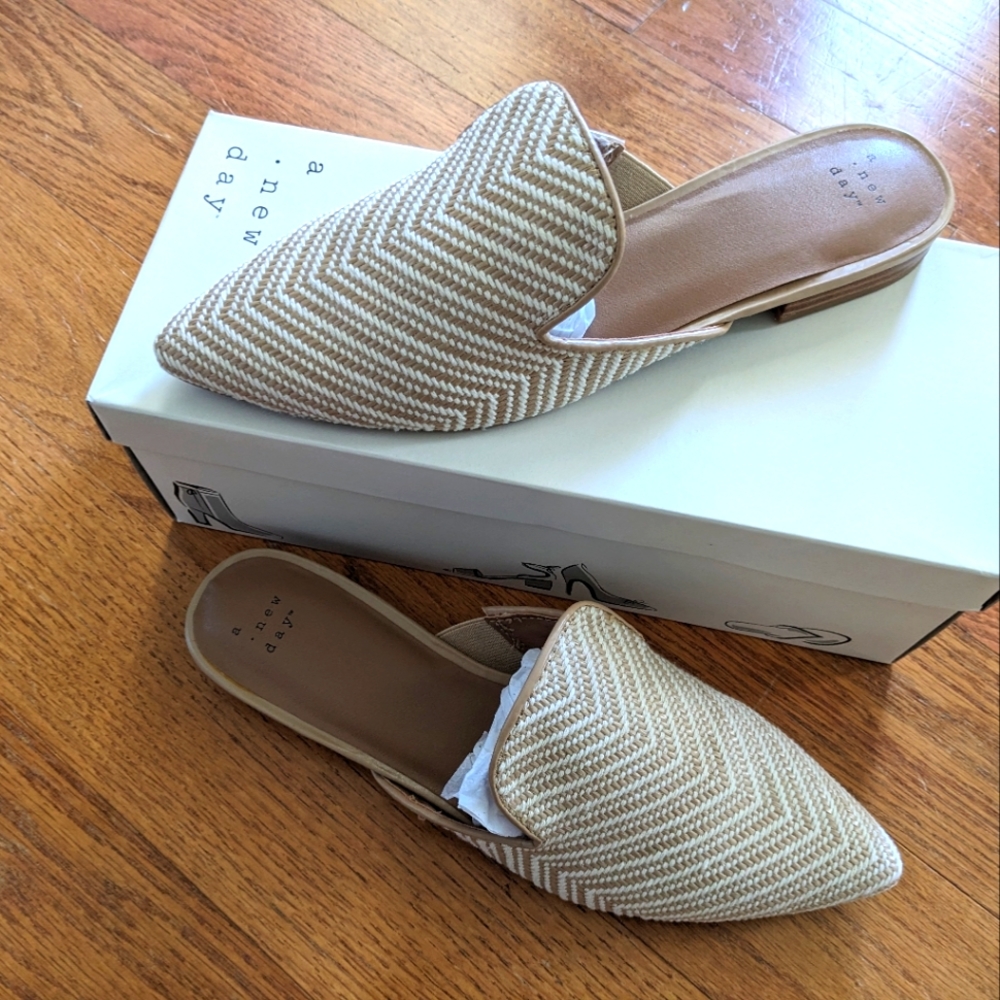 A New Day Rachel Slip on Mule sz 9 tan chevron